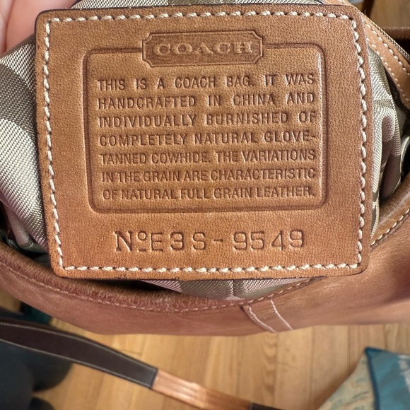 Vintage Coach Soho Legacy Slim 9549 British Tan With Hangtag 1999 - Picture 9 of 9